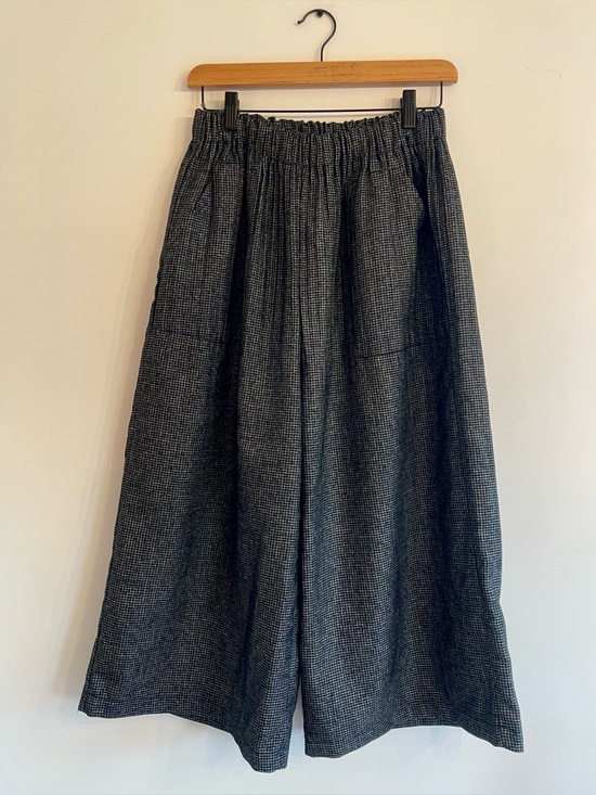 Pants - Wide Leg Cropped Houndstooth Culottes